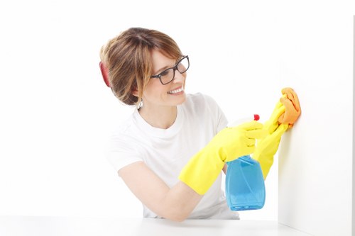 Professional handling of a cleaning complaint with clear communication